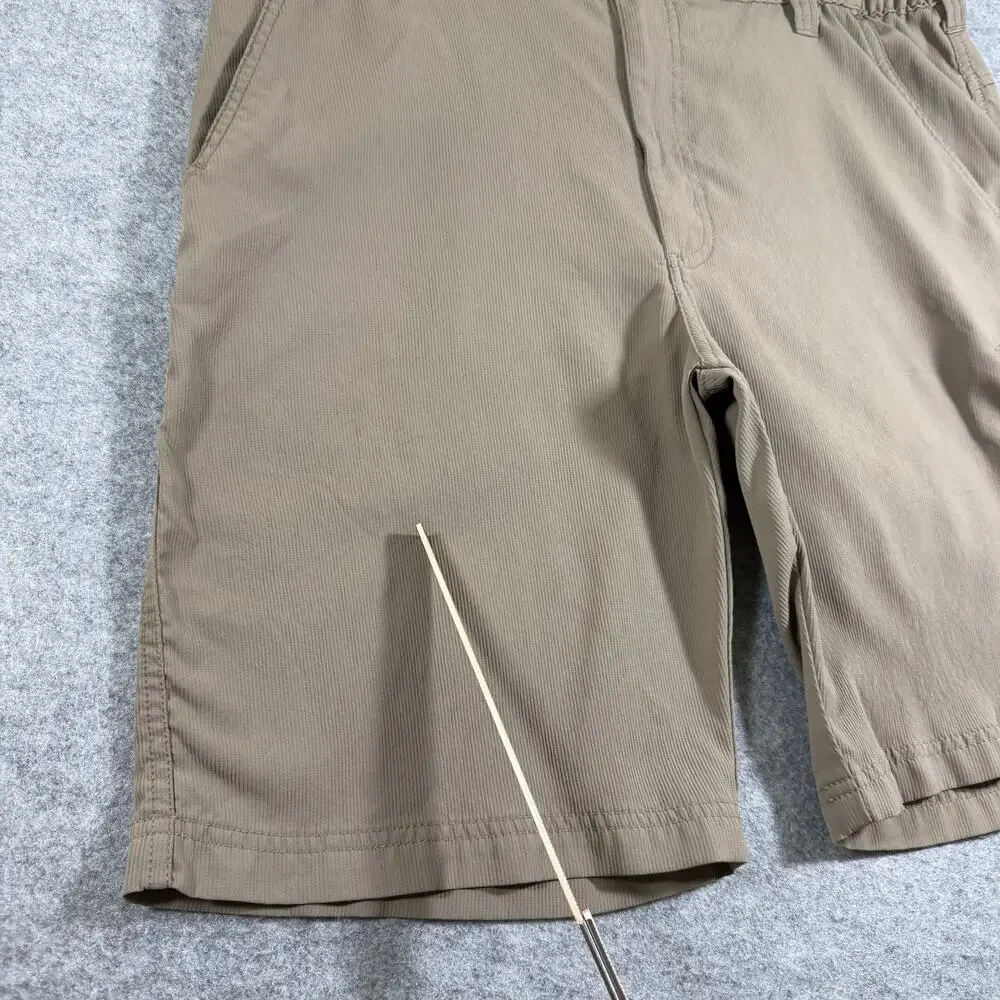 Wrangler ATG Cargo Shorts Mens 34 Khaki Elastic Waist Zip Pocket Outdoor Hiking